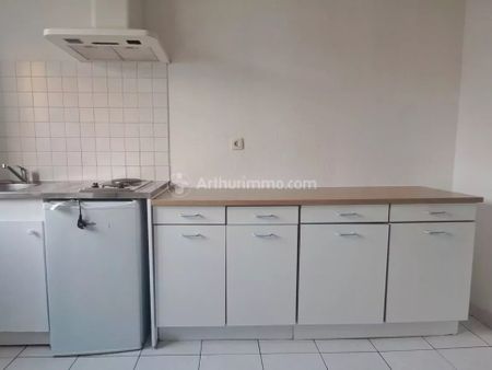 Location Duplex 3 pièces 50 m2 à Carmaux - Photo 4