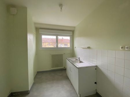 Location - Appartement T3 - 58 m² - Pont-de-Roide-Vermondans - Photo 5