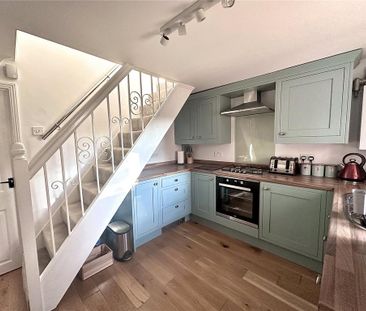 2 bedroom terraced house to rent - Photo 2