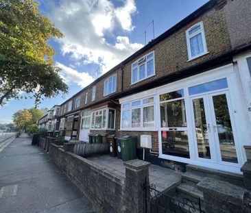 4 bedroom terraced house to rent - Photo 1