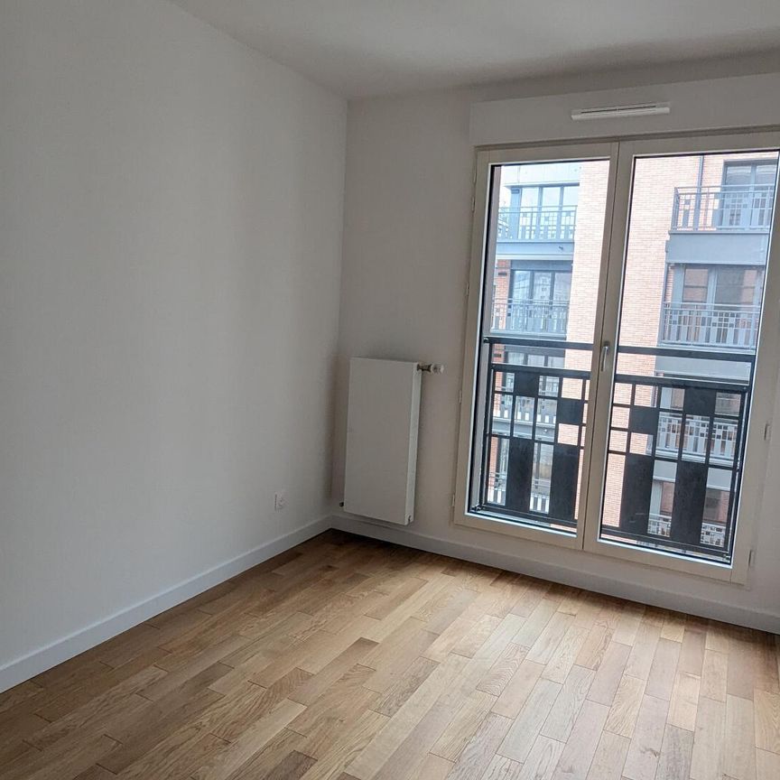 location Appartement T3 DE 64.7m² À COURBEVOIE - Photo 1