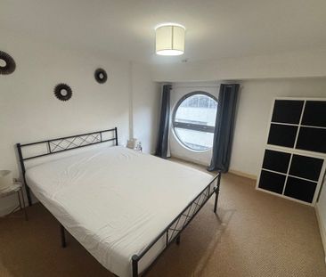 Paramount, Beckhampton Street, Swindon - Photo 1