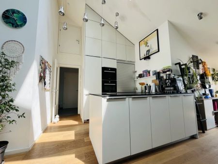 Exklusive Dachgeschosswohnung mit außergewöhnlichem Raumgefühl und hochwertiger Ausstattung - Foto 5