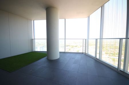 Beautiful Two Bedroom Apartment with Stunning Views!!!! - Photo 4