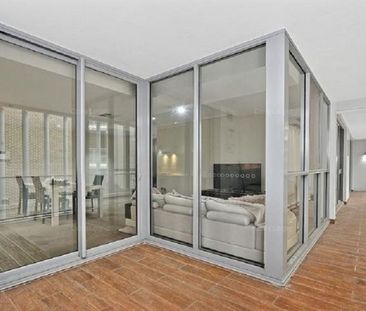 Furnished Two Bedroom Two Bathroom Apartment - Photo 5