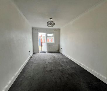 2 bedroom house to rent - Photo 1