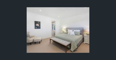 Spacious Family Home - Photo 2