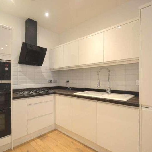 Southerton Road, Hammersmith, W6 - Photo 1