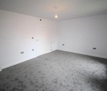4 bedroom detached house to rent - Photo 1