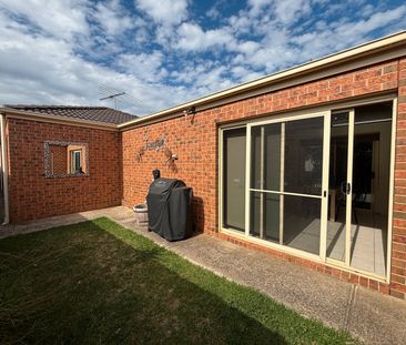 Fantastic 3 bedroom family home - Photo 3