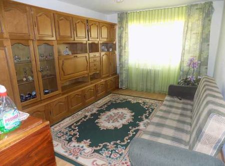 Apartament 2 camere, 40 mp, decomandat, parcare, zona Facultatii Bogdan Voda - Photo 4