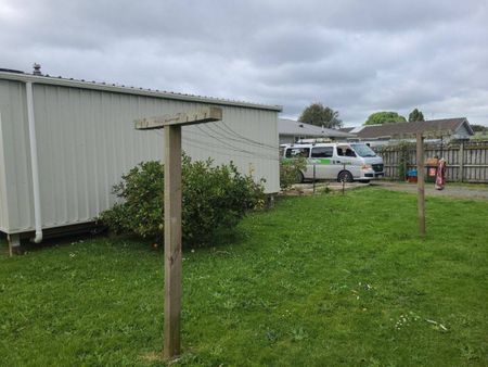 Two-Bedroom Home with Two-Bedroom Sleepout - Otangarei - Photo 3