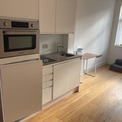 1 bedroom flat to rent - Photo 1