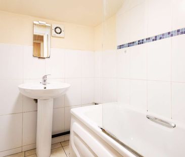 Didsbury village apartment Room 1 - Photo 6