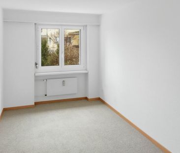 Moderne 4.5-Zimmer-Wohnung mit grossem Balkon nähe Wil - ab sofort ... - Photo 3