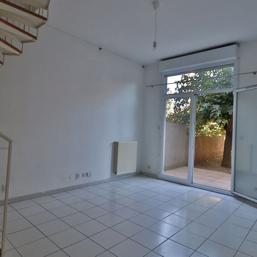 Location Appartement 2 pièces 46m² NIMES 30000 - Photo 1