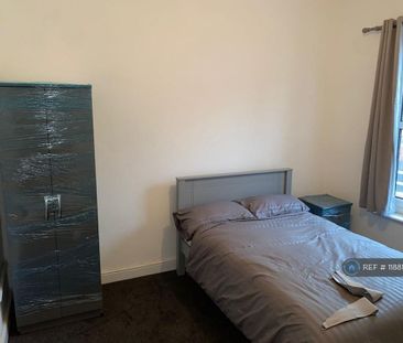 1 bedroom in a house share to rent - Photo 5