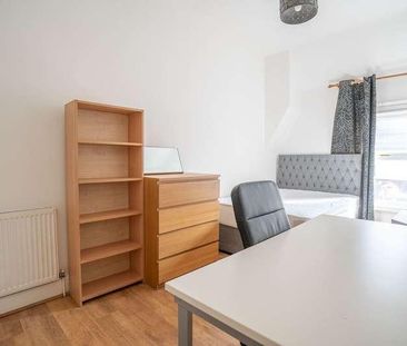 Bedroom House, Nicander Road, L18 - Photo 4