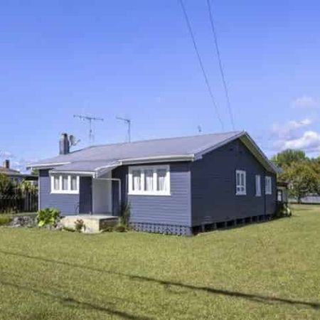 Cozy Cottage - Photo 3