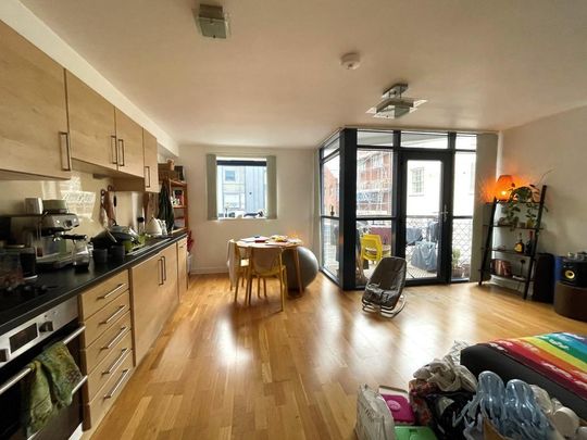 2 bedroom apartment to rent - Photo 1