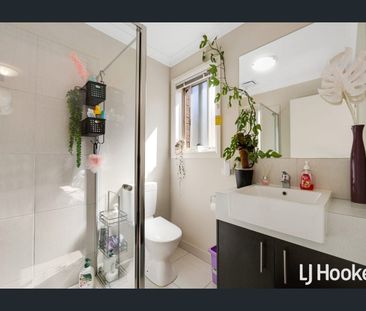 Modern 4-Bedroom Family Home for Rent in Weir Views! - Photo 6