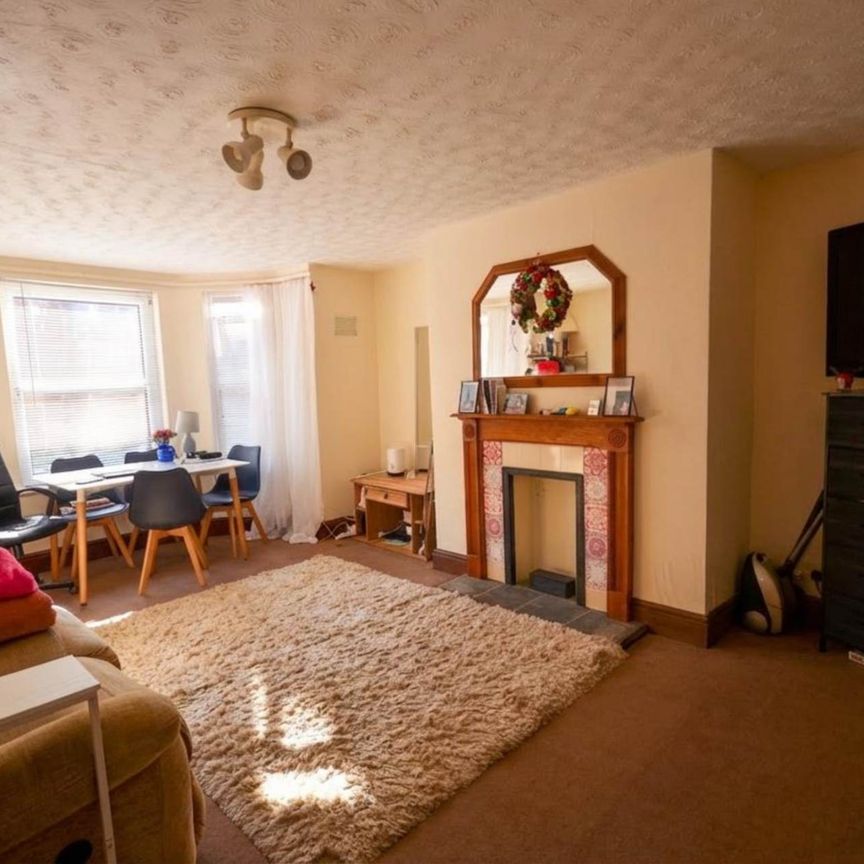 Grosvenor Road, Norwich - Photo 1