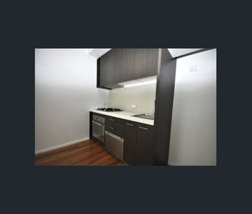 Modern 1-Bedroom Apartment in Preston ! - Photo 3