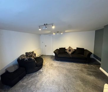 1 Bed Flat, Withington Road, M16 - Photo 1