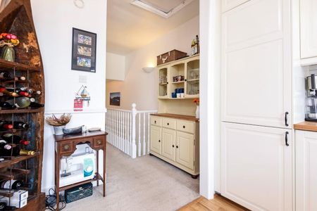 2 Bed Flat, Balham, SW12 - Photo 3