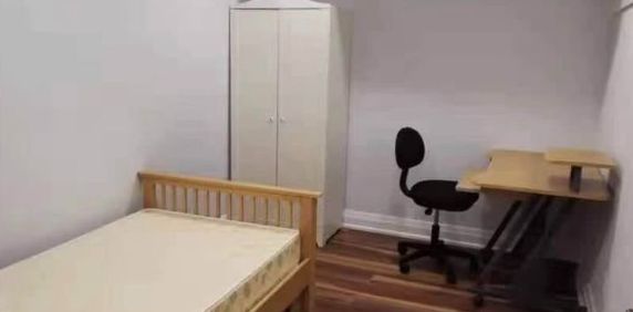 For Lease - 16 Ross St Street Unit# Very Nice One Room bsmt, Toronto, Ontario - Photo 2