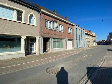 GEZINSWONING MET 3 SLAAPKAMERS EN GARAGE IN HARTJE MEULEBEKE - Photo 3