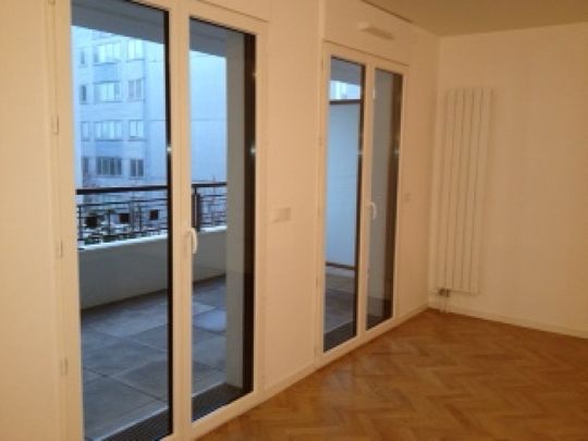 Location Appartement 2 pièces 55m² SURESNES 92150 - Photo 1