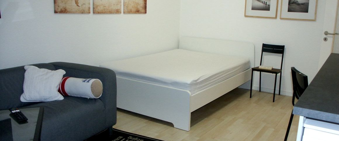 Eversburg-Büren, modernes, möbliertes Apartment mit PKW-Tiefgaragenstellplatz. - Foto 1