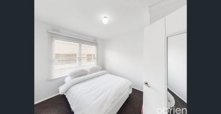 Spacious Backyard, Three Bedrooms & Convenient Location - Photo 3
