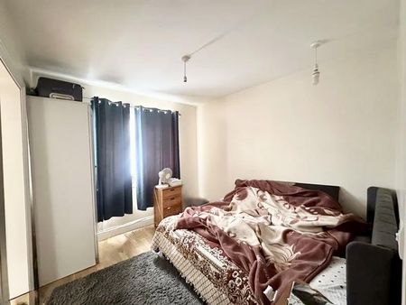 6 bedroom detached house to rent - Photo 3