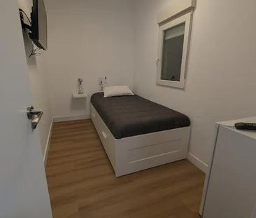 Calle de Antonio Velasco Zazo, Madrid, Community of Madrid 28026 - Photo 3