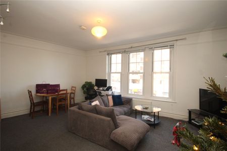 Balham Hill, London, SW12 9DY - Photo 2