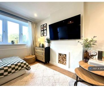 2 bedroom end of terrace house to rent - Photo 2