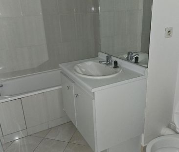 Location Appartement 2 pièces 43m² ST FARGEAU PONTHIERRY 77310 - Photo 3