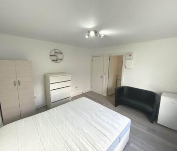 House share to rent - Photo 6