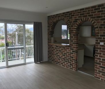 Two Bedroom with Waterviews - Photo 3