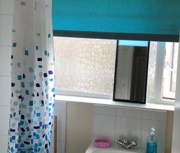 2 bedroom maisonette to rent - Photo 4