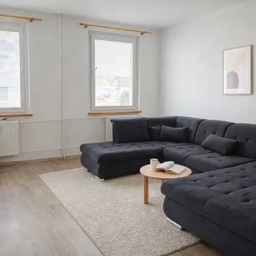 Pronájem bytu 3+1+balkón, sídliště Míru, Volary - Photo 1