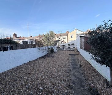 Room For Rent 121, Powerscourt Road, Portsmouth - Photo 5