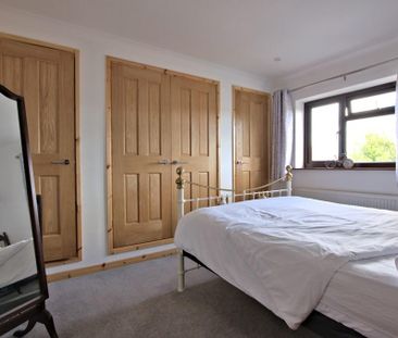 3 bedroom semi-detached house to rent - Photo 4