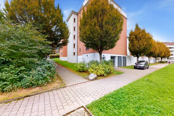 PERIODICALLY UNTIL 31.03.2027! Charming living in Kriens with sun & style! - Foto 1