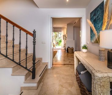Townhouse · Marbella - Photo 1