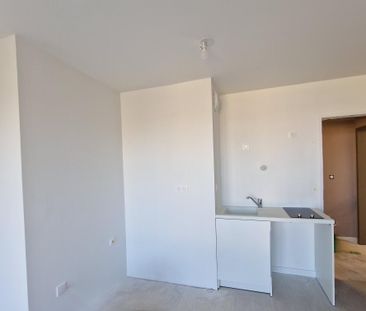 Location Appartement 1 pièce 25m² ST NAZAIRE 44600 - Photo 1