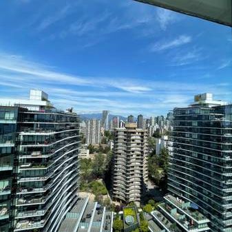 Gorgeous 2-Bed 22nd floor unit in the Heart of West End - Photo 1