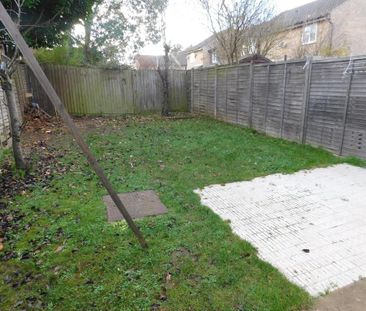 2 bedroom semi-detached house to rent - Photo 5